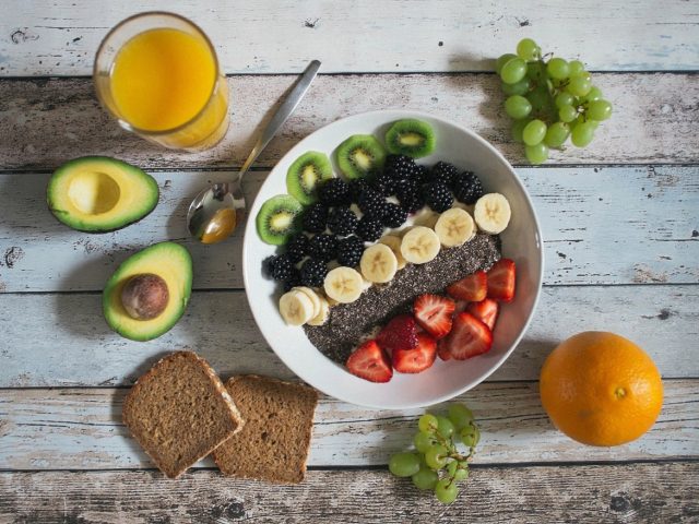 Alimentation quotidienne du coureur amateur : guide pratique
