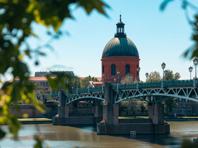 Guide pratique pour trouver un dentiste à Toulouse