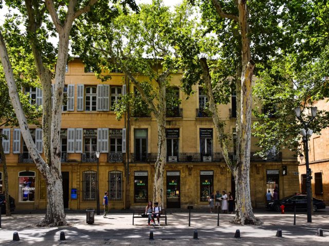 Comparatif des dermatologues à Lyon : qui choisir ?