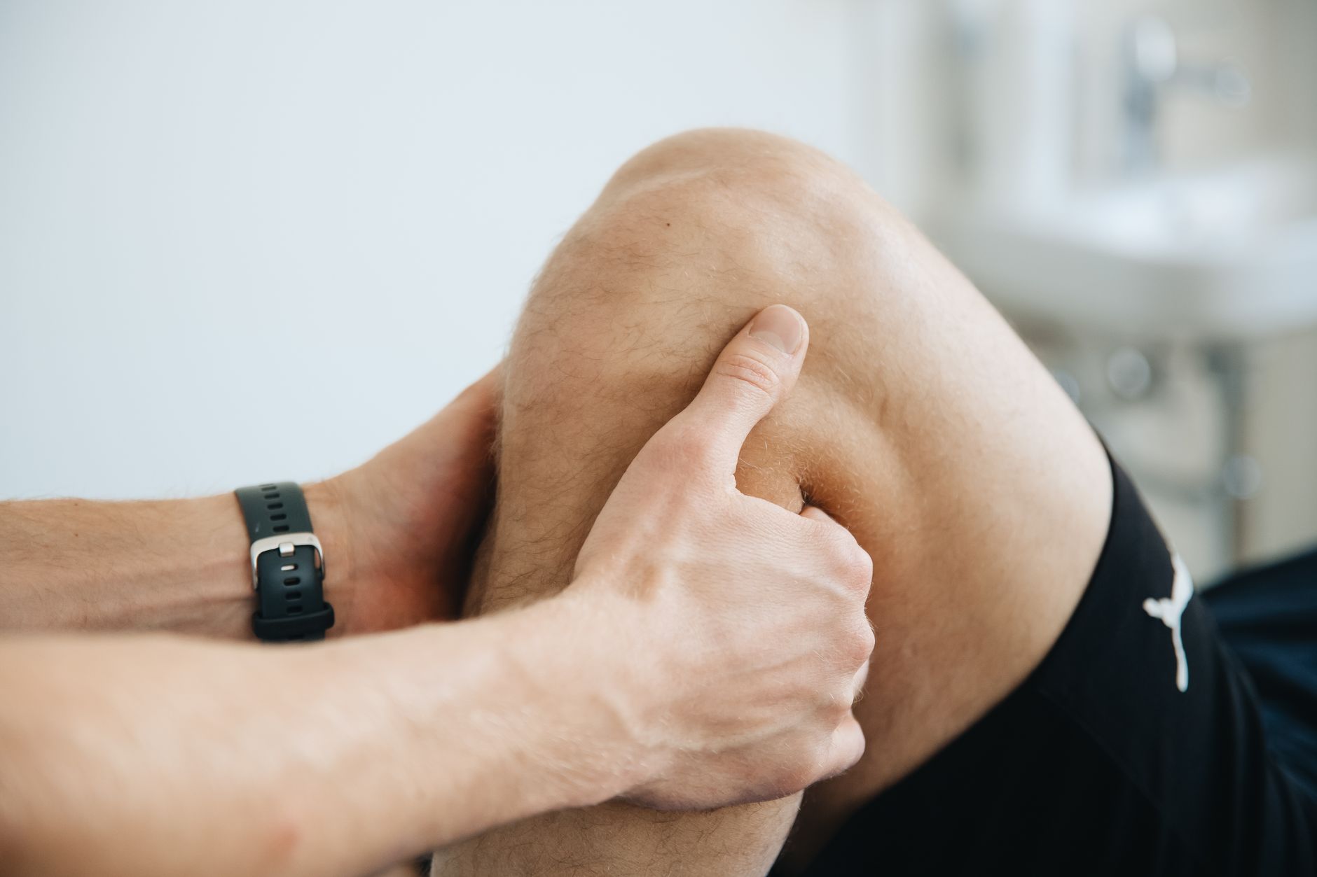 Orthopédiste ou médecin du sport pour douleur au genou