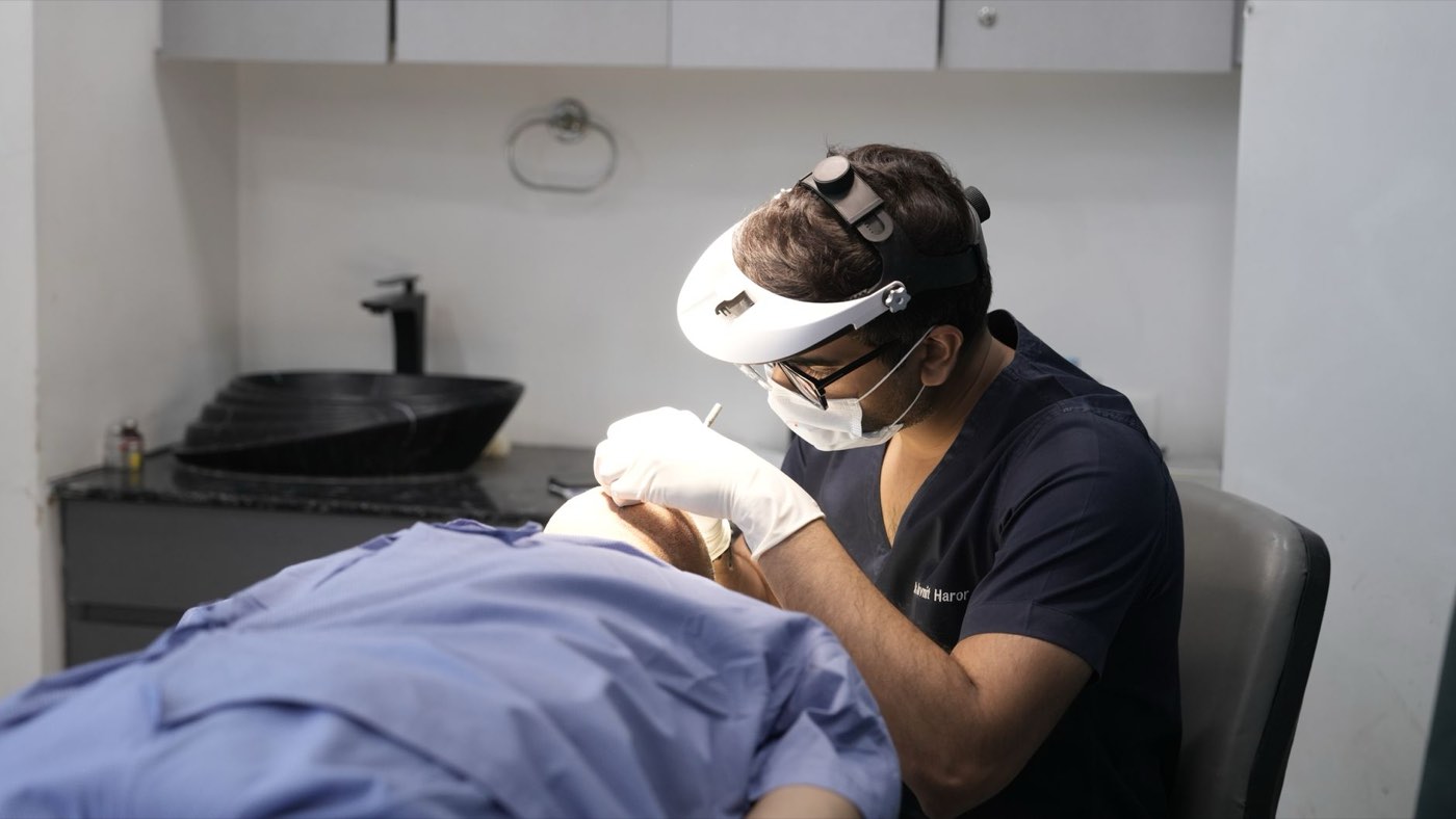 dermatologue à Paris : obtenir un rendez-vous, accès direct ou adressage, secteurs et tarifs
